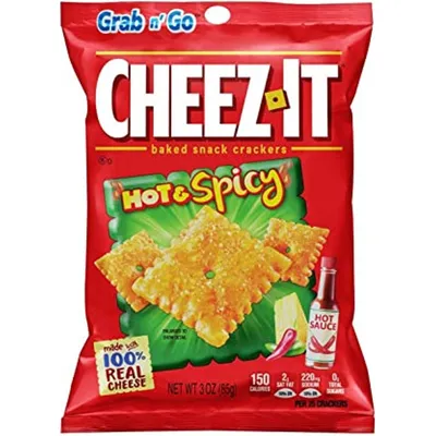 Cheez-It Baked Snack Crackers Hot & Spicy - Grab n' Go 3 oz Bag