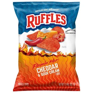 Ruffles Flamin' Hot Cheddar & Sour Cream Chips