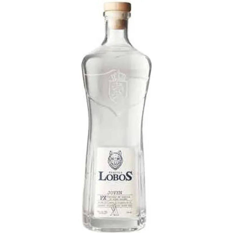 Lobos 1707 Tequila Joven view 1