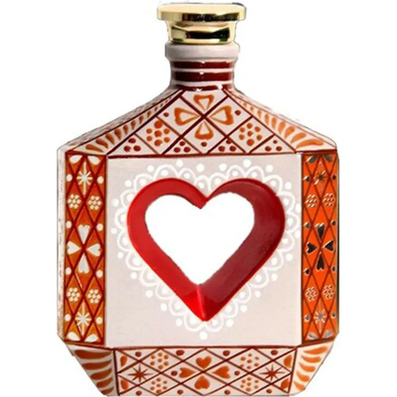 Riqueza Anejo Heart view 1