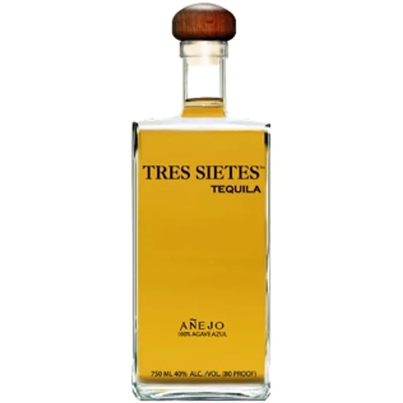 Tres Sietes Anejo Tequila view 1
