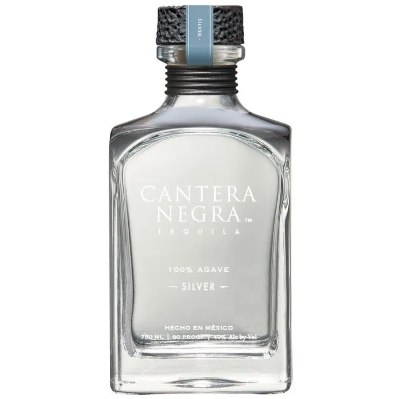 Cantera Negra Silver Tequila view 1