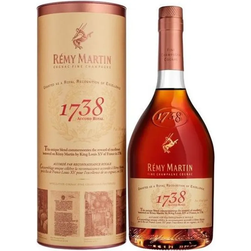 Remy Martin 1738 Accord Royal Fine Champagne Cognac view 1